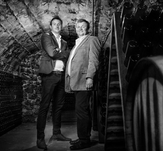 Marx-Coutelas_Square